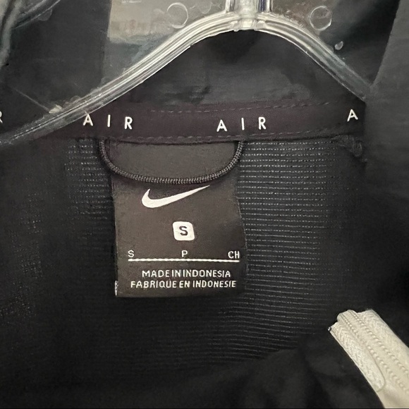 Nike Air Hooded Running Jacket Size Small - Picture 5 of 11